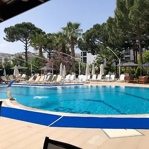 3* Aparthotel Opus